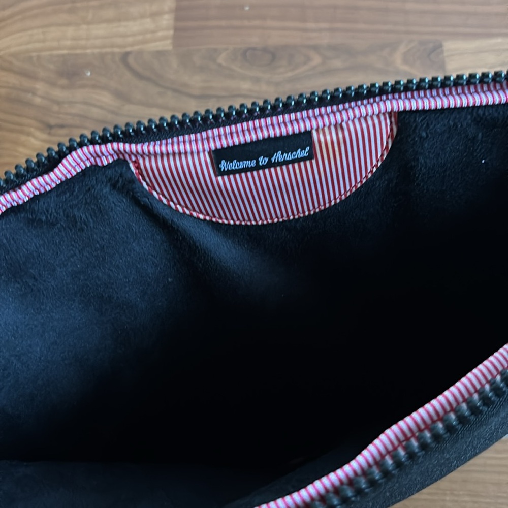 Herschel Supply Company Black 14” Sleeve - Picture 3 of 5